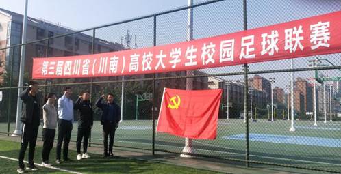 说明: 4a4f25388e90ef00637356c7122fdff