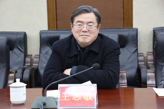 说明: 座谈会3.jpg
