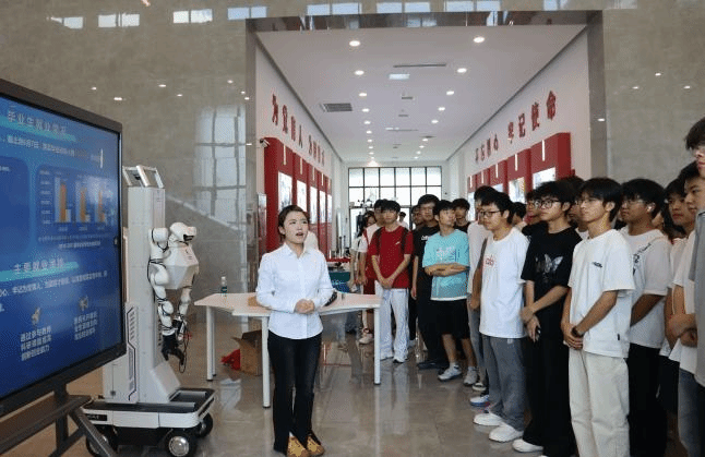 沿足迹2.png 沿足迹2.png